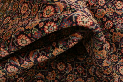Tabriz Red Hand Knotted 99 X 128  Area Rug 100-23782 Image 2