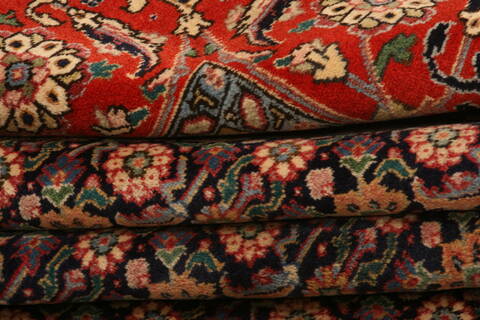 Tabriz Red Hand Knotted 99 X 128  Area Rug 100-23782 Image 6