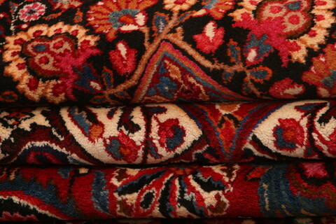 Birjand Red Hand Knotted 96 X 139  Area Rug 100-23788 Image 6