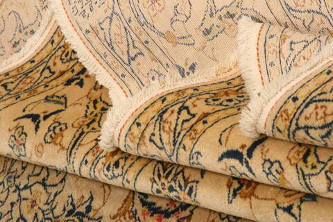 Kashan Beige Hand Knotted 101 X 136  Area Rug 100-23797 Image 5