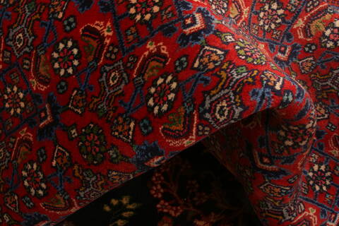 Bidjar Red Hand Knotted 101 X 130  Area Rug 100-23801 Image 2