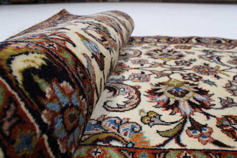 Sarouk Beige Runner Hand Knotted 25 X 130  Area Rug 250-23838 Image 11