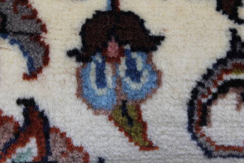 Sarouk Beige Runner Hand Knotted 25 X 130  Area Rug 250-23838 Image 7