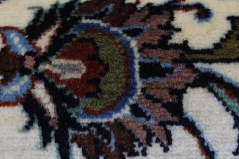 Sarouk Beige Runner Hand Knotted 25 X 130  Area Rug 250-23838 Image 8