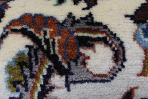 Sarouk Beige Runner Hand Knotted 25 X 130  Area Rug 250-23838 Image 9