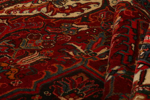 Heriz Red Hand Knotted 100 X 136  Area Rug 100-23857 Image 4