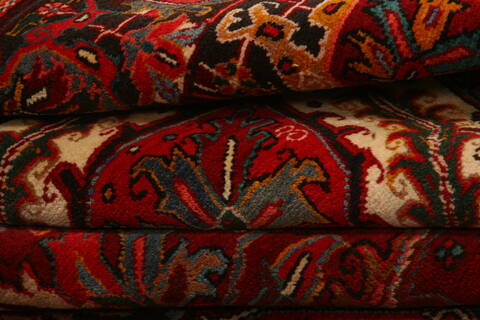 Heriz Red Hand Knotted 100 X 136  Area Rug 100-23857 Image 5