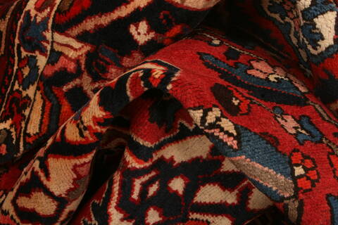 Bakhtiar Red Hand Knotted 97 X 125  Area Rug 100-23864 Image 2