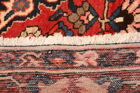 Bakhtiar Red Hand Knotted 97 X 125  Area Rug 100-23864 Image 8