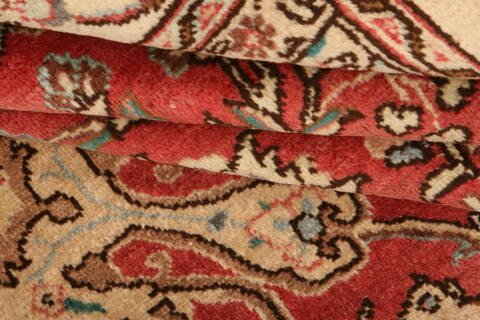 Tabriz Red Hand Knotted 99 X 133  Area Rug 100-23943 Image 3