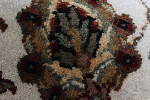 Agra Beige Runner Hand Knotted 26 X 140  Area Rug 250-23991 Image 10
