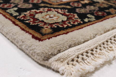 Agra Beige Runner Hand Knotted 26 X 140  Area Rug 250-23991 Image 8