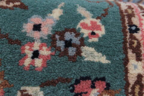 Tabriz Green Runner Hand Knotted 25 X 123  Area Rug 250-24042 Image 9
