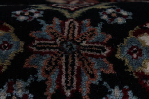 Sarouk Black Runner Hand Knotted 25 X 1511  Area Rug 250-24061 Image 10