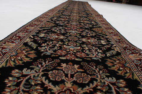 Sarouk Black Runner Hand Knotted 25 X 1511  Area Rug 250-24061 Image 3