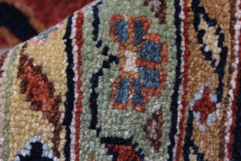 Serapi Red Hand Knotted 119 X 149  Area Rug 250-24230 Image 10