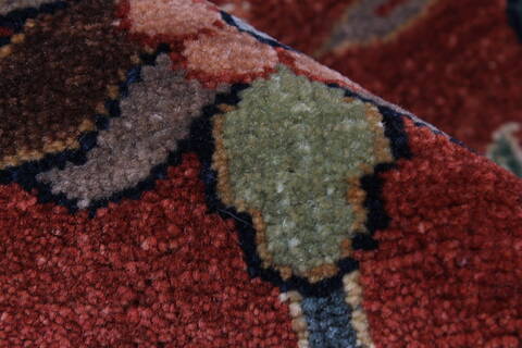 Serapi Red Hand Knotted 119 X 149  Area Rug 250-24230 Image 11