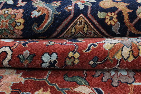 Serapi Red Hand Knotted 119 X 149  Area Rug 250-24230 Image 1