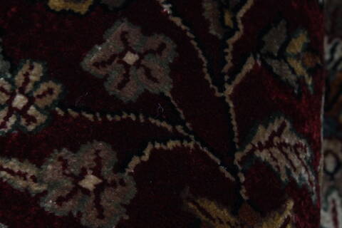 Tabriz Red Hand Knotted 118 X 153  Area Rug 250-24313 Image 5