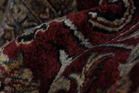 Tabriz Red Hand Knotted 118 X 153  Area Rug 250-24313 Image 7
