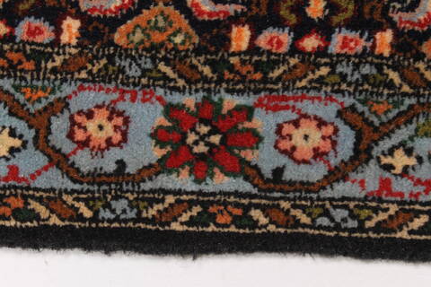 Sanandaj Red Runner Hand Knotted 211 X 84  Area Rug 250-24370 Image 4