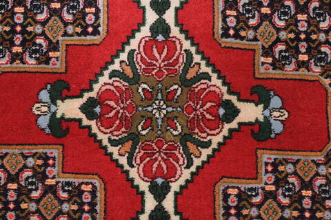 Sanandaj Red Runner Hand Knotted 211 X 84  Area Rug 250-24370 Image 5
