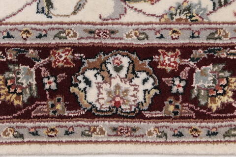 Tabriz Beige Runner Hand Knotted 26 X 80  Area Rug 250-24386 Image 2