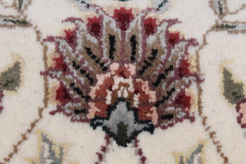 Tabriz Beige Runner Hand Knotted 26 X 80  Area Rug 250-24386 Image 6