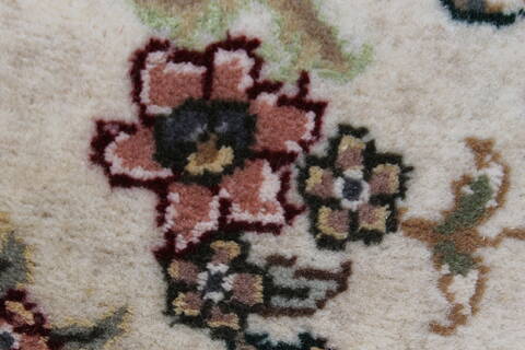 Sino-Persian Beige Runner Hand Knotted 26 X 80  Area Rug 250-24506 Image 7