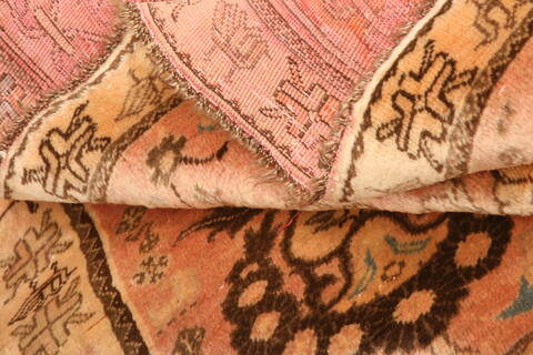 Qashqai Red Hand Knotted 57 X 82  Area Rug 100-24576 Image 4