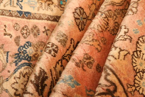 Qashqai Red Hand Knotted 57 X 82  Area Rug 100-24576 Image 5