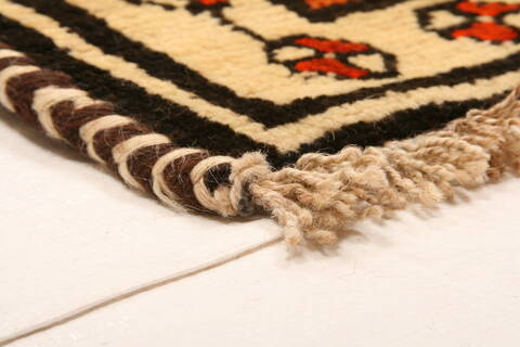 Gabbeh White Hand Knotted 34 X 63  Area Rug 100-24624 Image 8