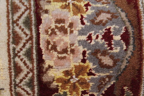 Sanandaj Beige Runner Hand Knotted 26 X 80  Area Rug 250-24687 Image 9
