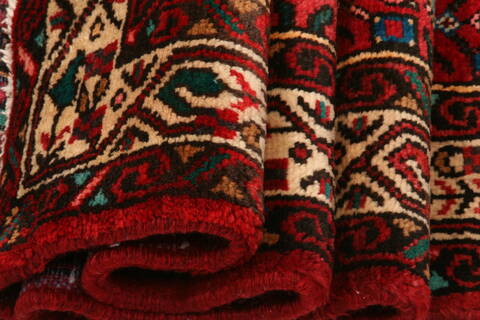 Hossein Abad Red Runner Hand Knotted 26 X 99  Area Rug 100-24724 Image 4