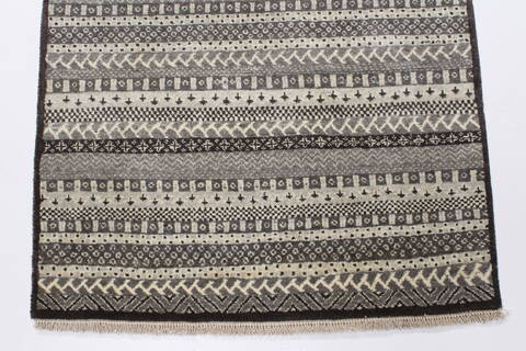 Modern Grey Runner Hand Knotted 26 X 61  Area Rug 250-24807 Image 3
