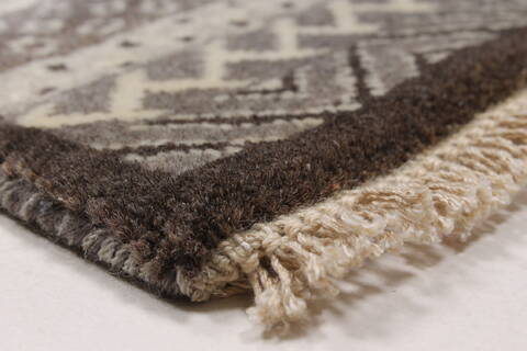 Modern Grey Runner Hand Knotted 26 X 61  Area Rug 250-24807 Image 4