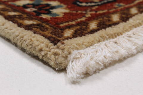 Serapi White Runner Hand Knotted 26 X 60  Area Rug 250-24822 Image 4