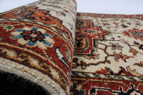 Serapi White Runner Hand Knotted 26 X 60  Area Rug 250-24822 Image 8