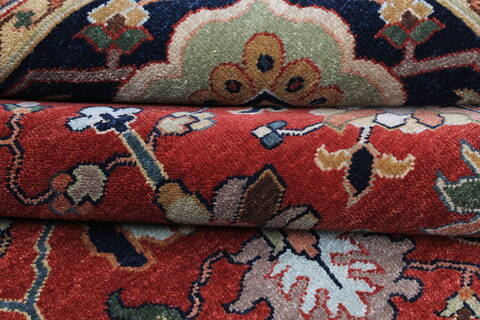Serapi Red Hand Knotted 1111 X 150  Area Rug 250-24837 Image 11