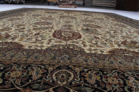 Tabriz Beige Hand Knotted 1110 X 152  Area Rug 250-24842 Image 4