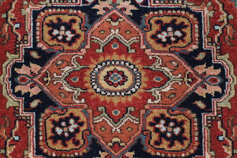 Serapi Red Runner Hand Knotted 27 X 60  Area Rug 250-24890 Image 3