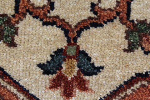 Serapi White Runner Hand Knotted 26 X 61  Area Rug 250-24912 Image 6