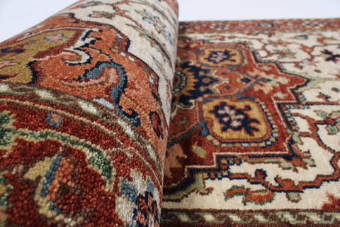 Serapi White Runner Hand Knotted 26 X 61  Area Rug 250-24912 Image 9