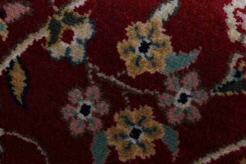 Isfahan Red Runner Hand Knotted 27 X 62  Area Rug 250-24985 Image 8