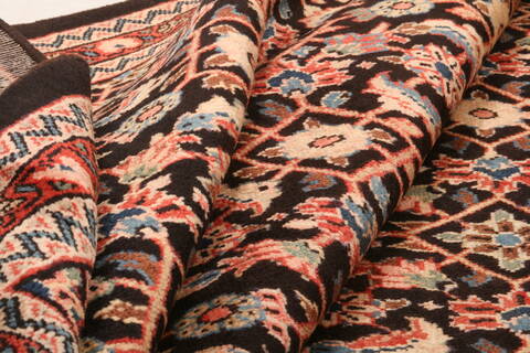 Mahal Red Runner Hand Knotted 45 X 119  Area Rug 100-25061 Image 5