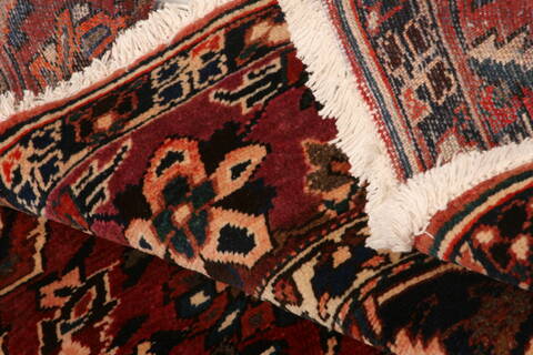 Bakhtiar Red Hand Knotted 98 X 128  Area Rug 100-25132 Image 4