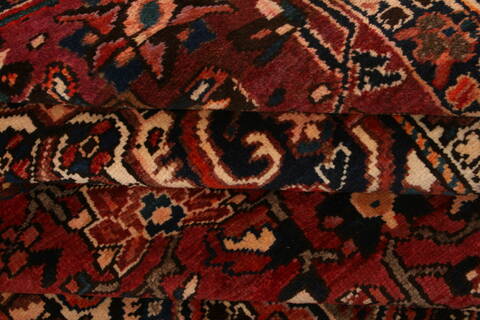 Bakhtiar Red Hand Knotted 98 X 128  Area Rug 100-25132 Image 5