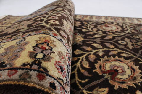 Agra Beige Runner Hand Knotted 27 X 118  Area Rug 250-25144 Image 10