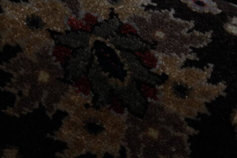 Agra Beige Runner Hand Knotted 27 X 118  Area Rug 250-25144 Image 8