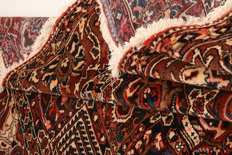 Bakhtiar Red Hand Knotted 105 X 124  Area Rug 100-25158 Image 1